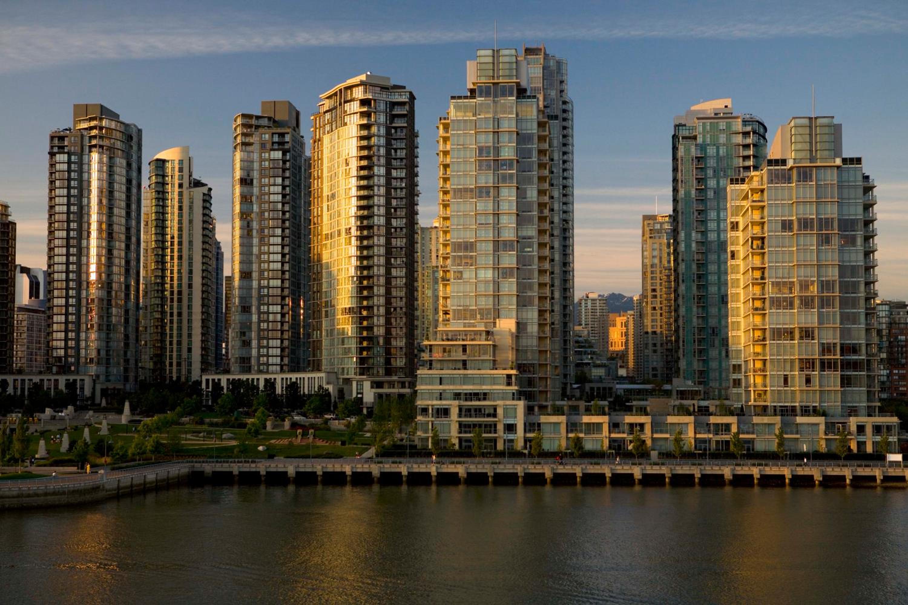 Granville Island Hotel