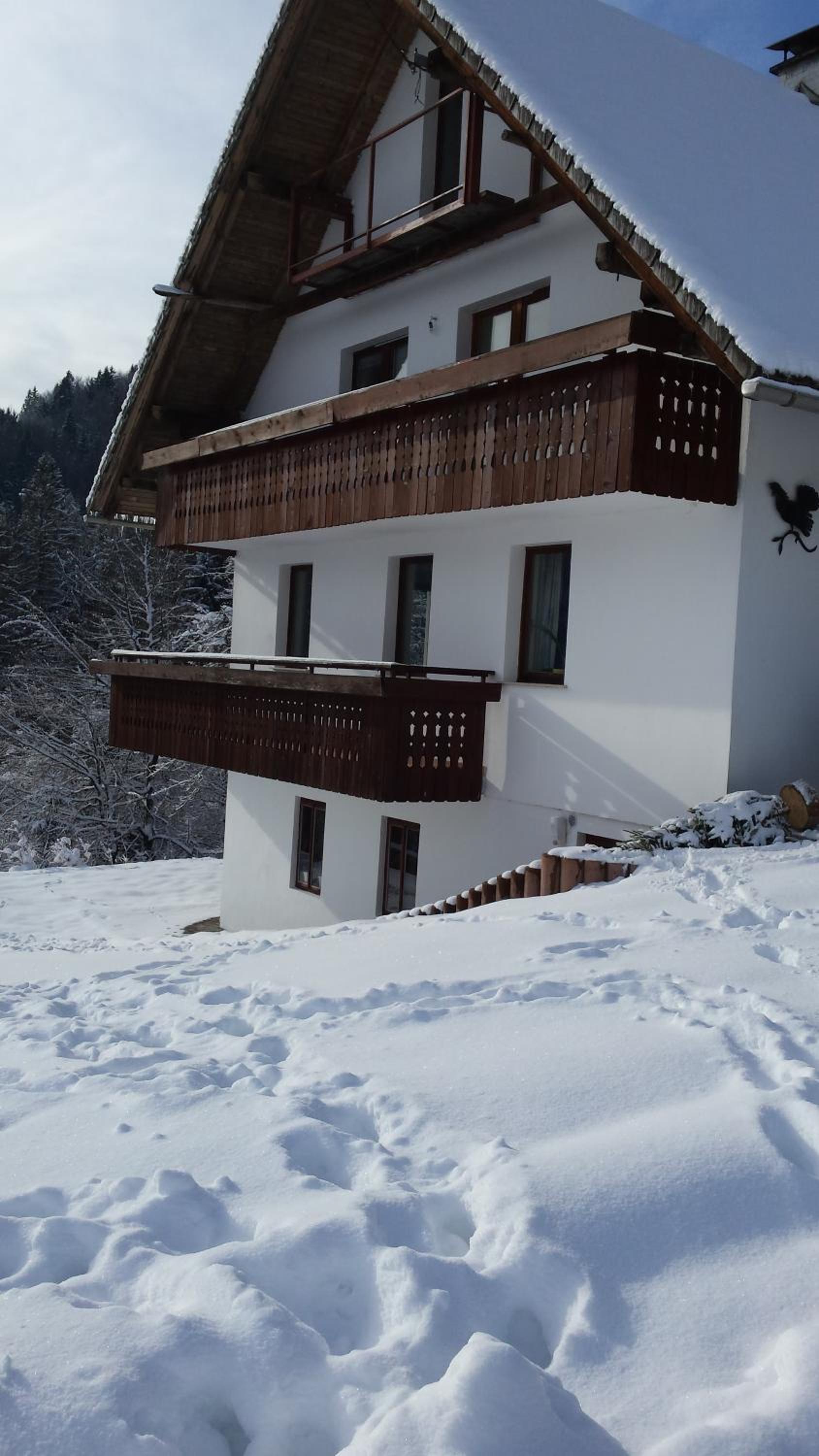 Vaznik Farm House Apartments