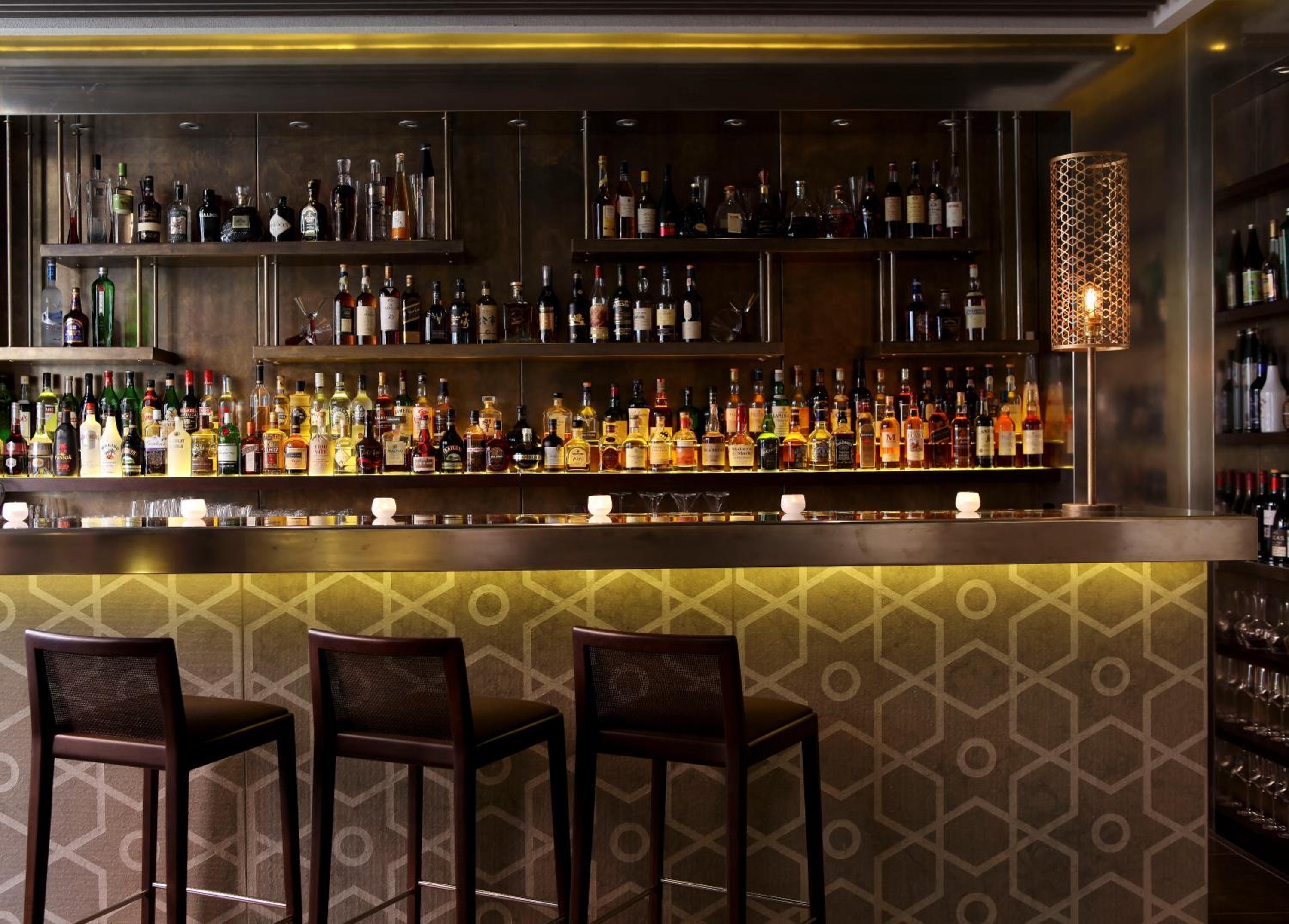bar