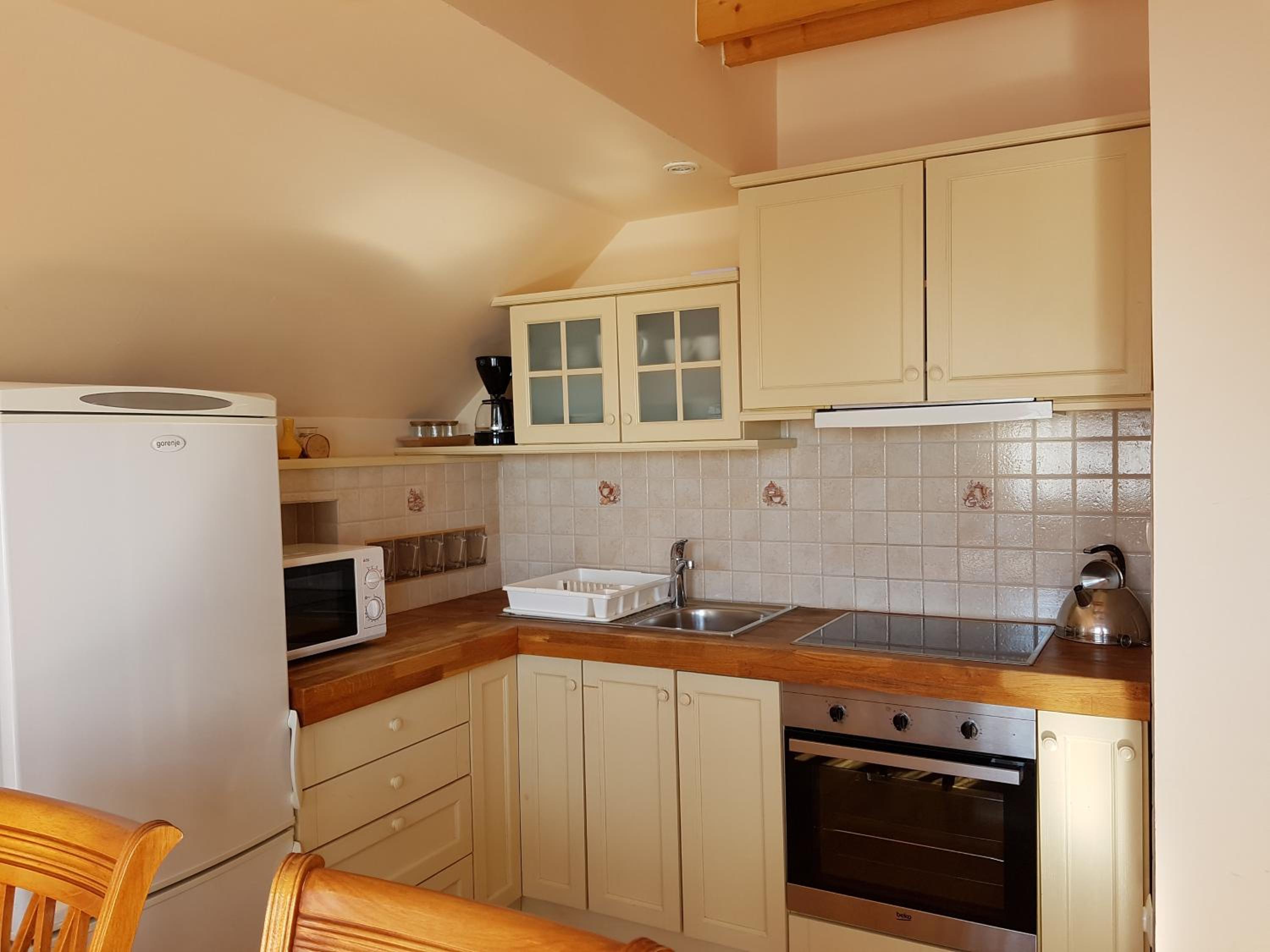 Vaznik Farm House Apartments