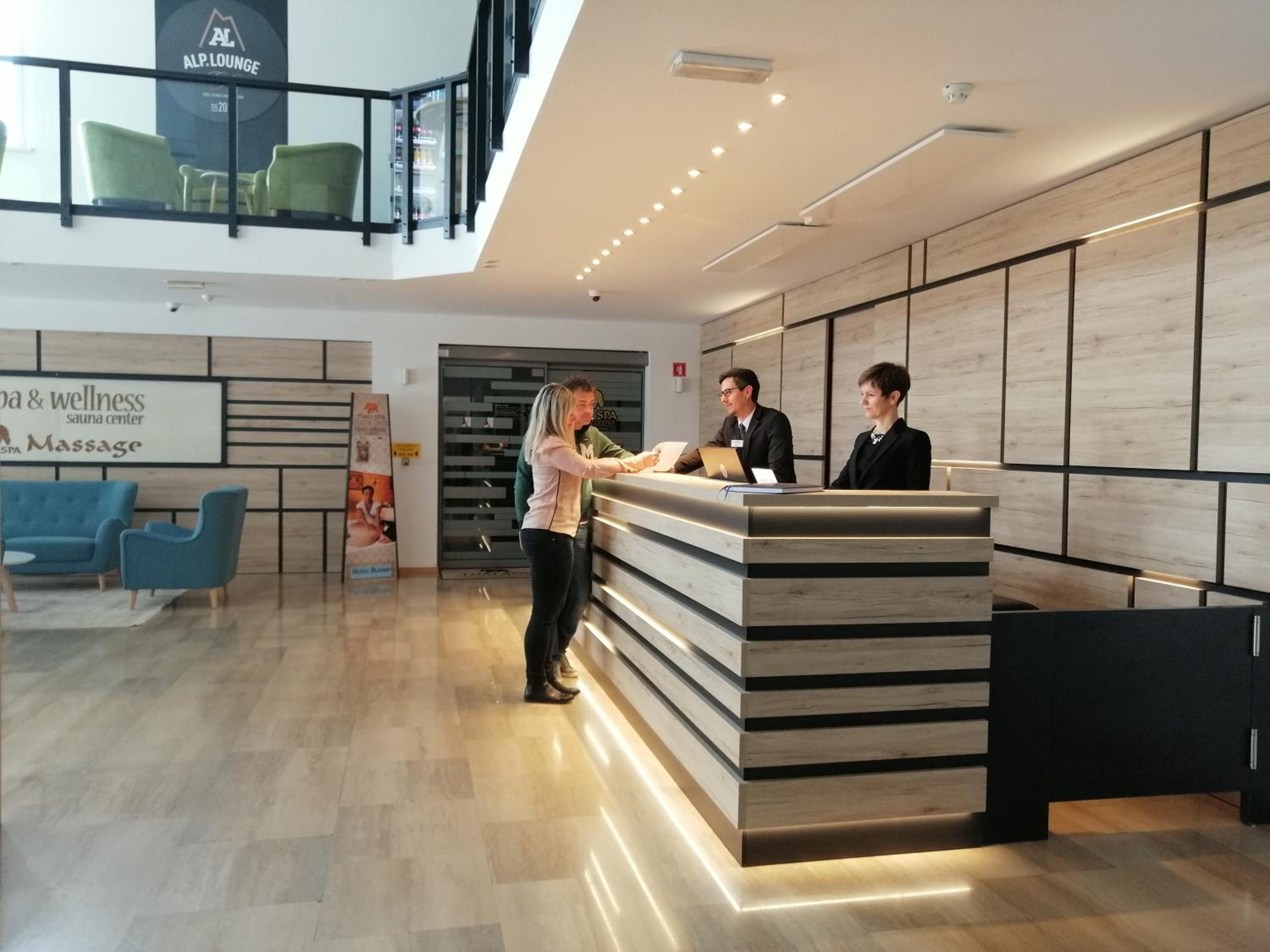Hotel Alpina