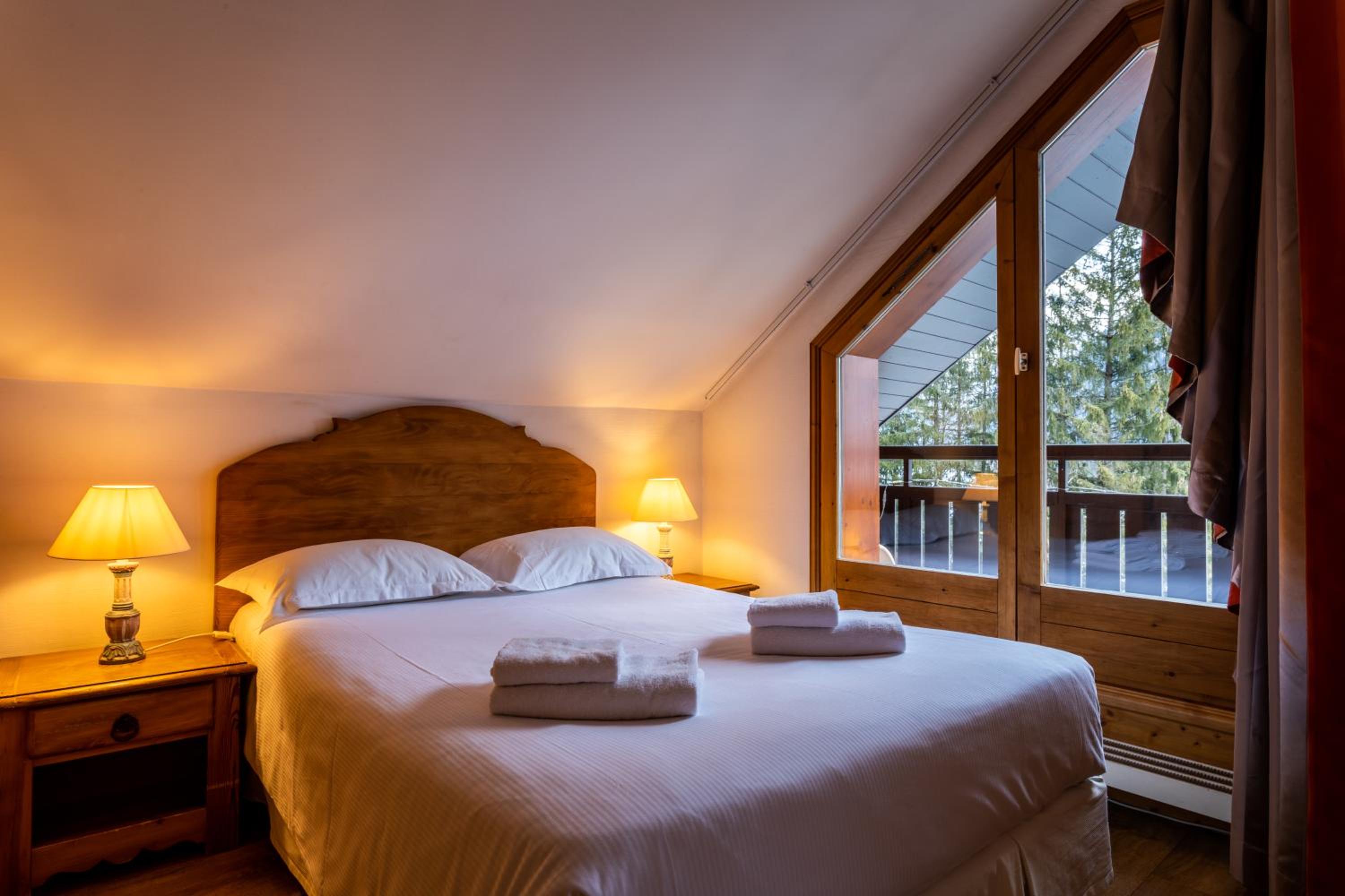 Les Balcons du Savoy