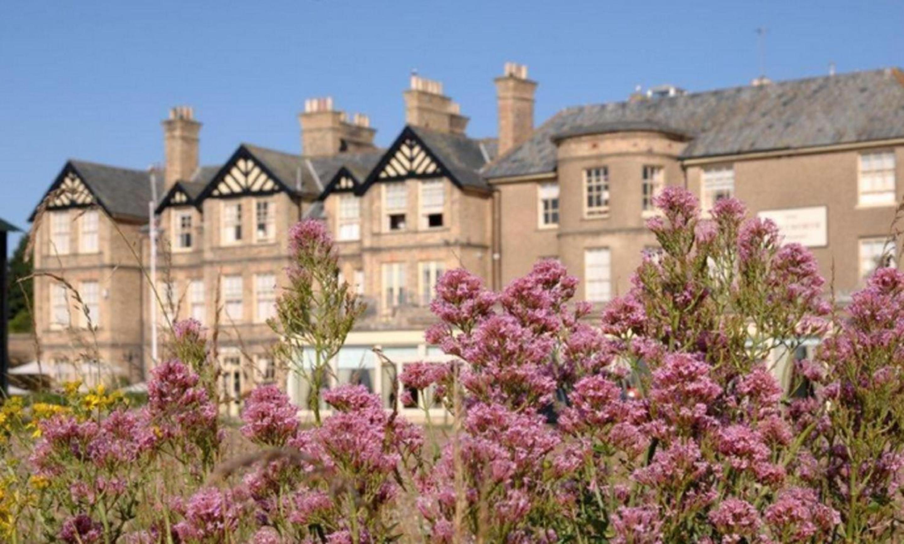Wentworth Hotel
