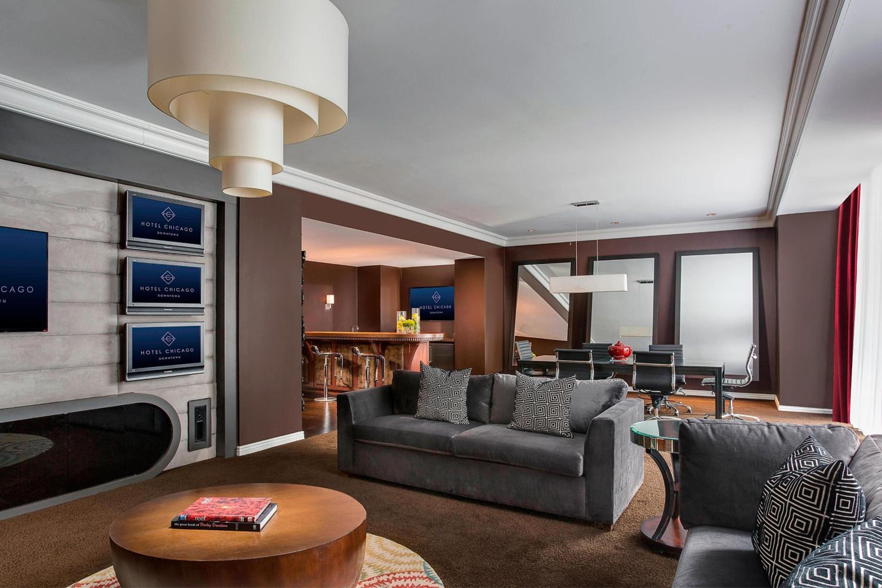 Hotel Chicago Downtown, Autograph Collection