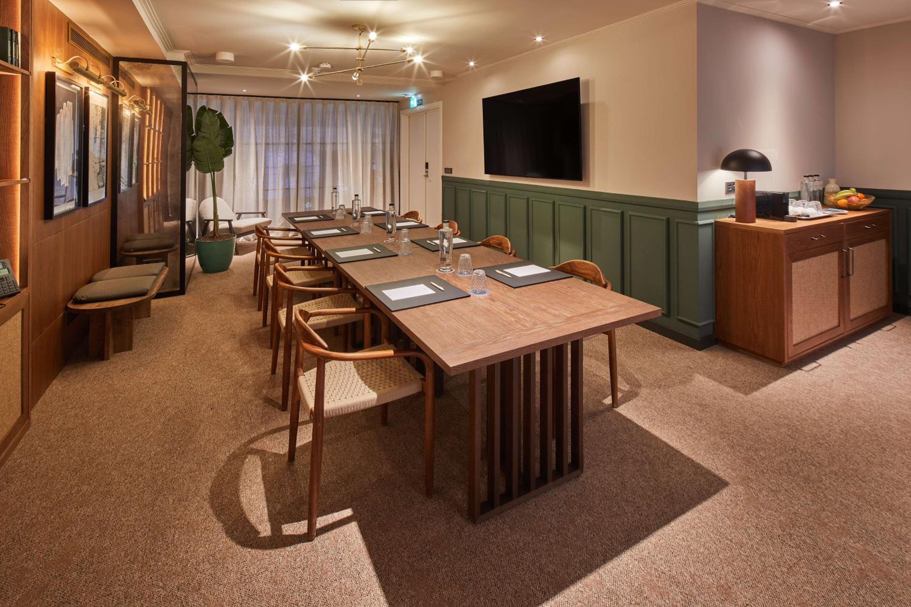 meeting & event spaces