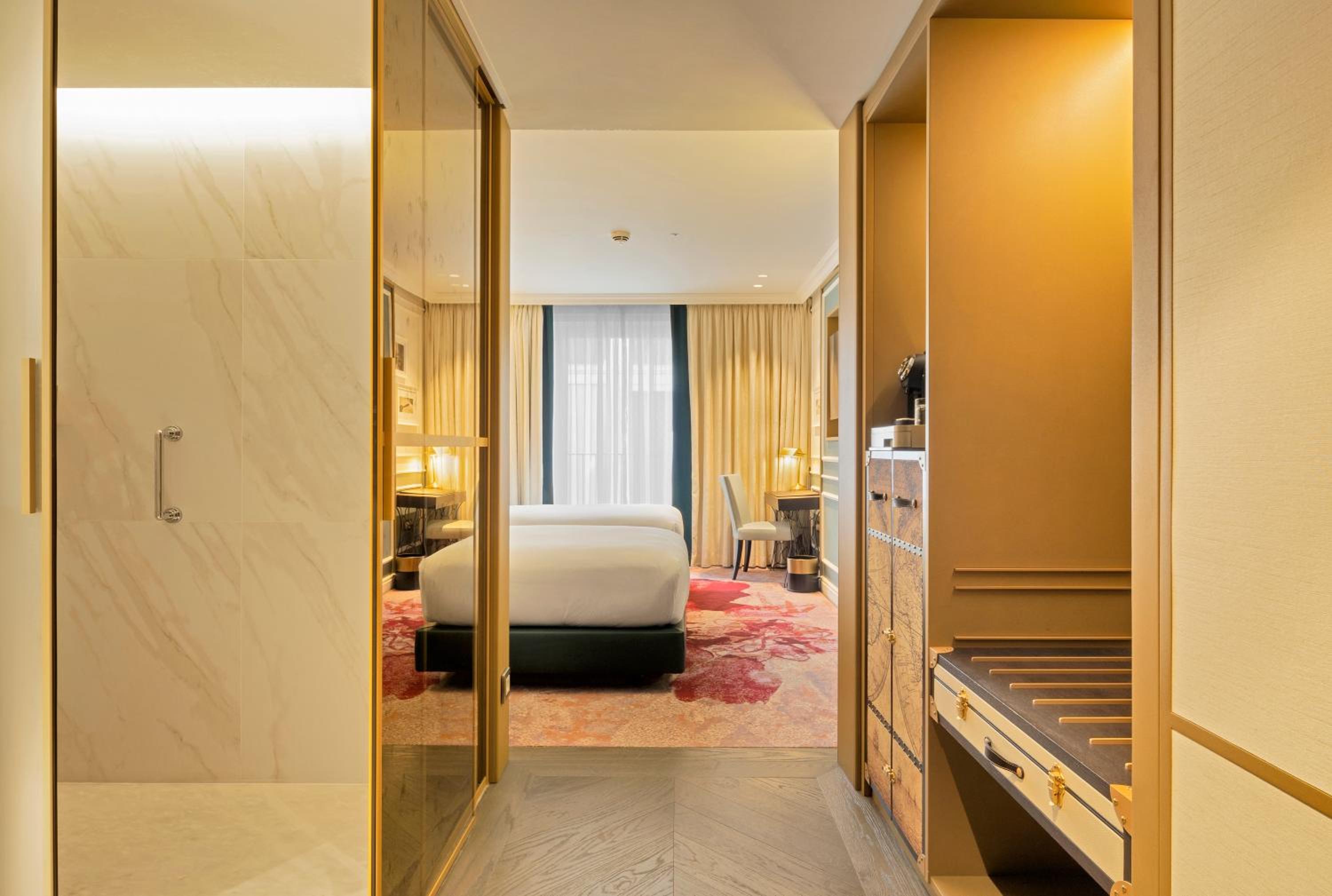 The Emerald House Lisbon - Curio Collection By Hilton