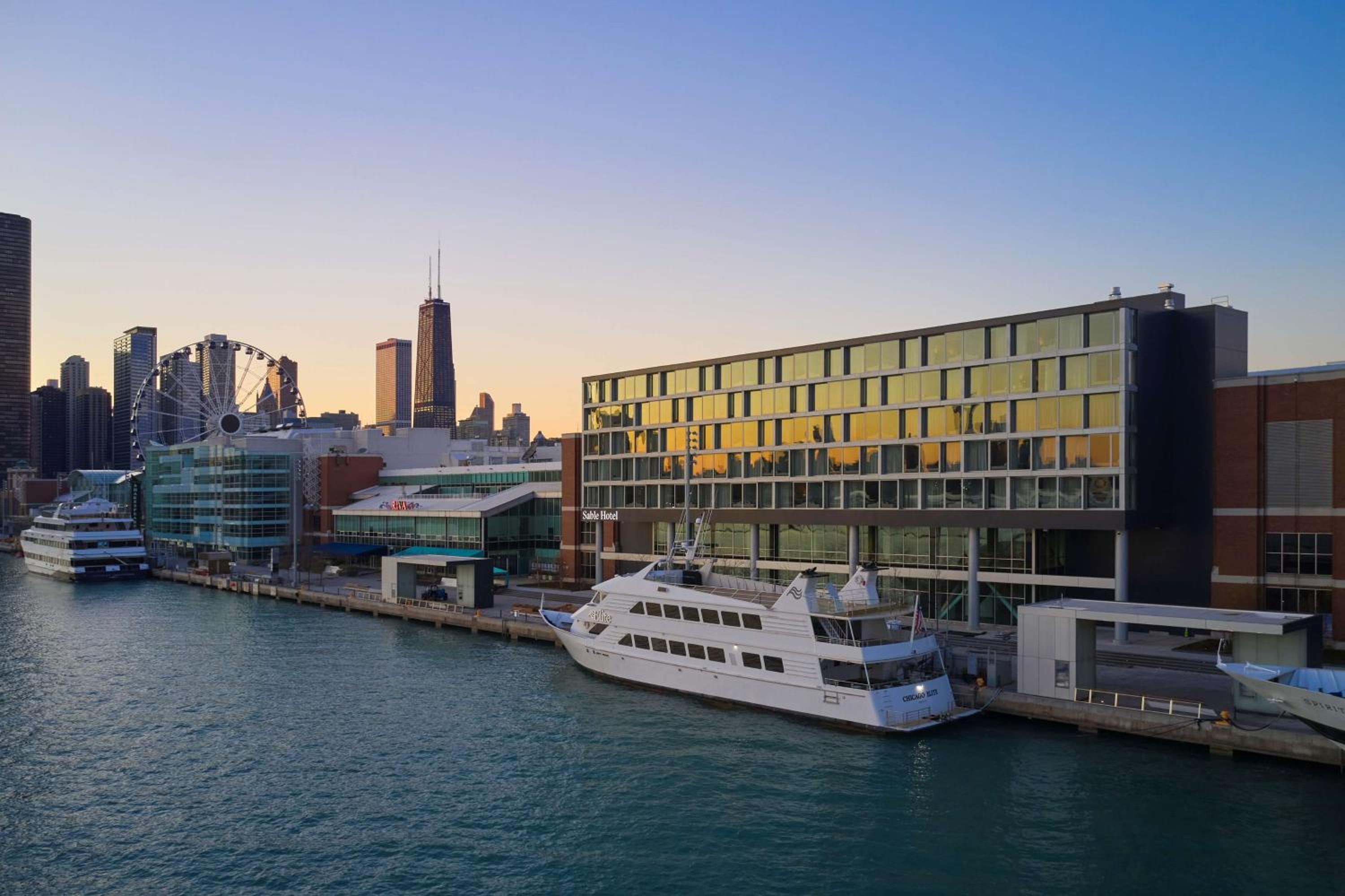 Sable At Navy Pier Chicago, Curio Collection By Hilton