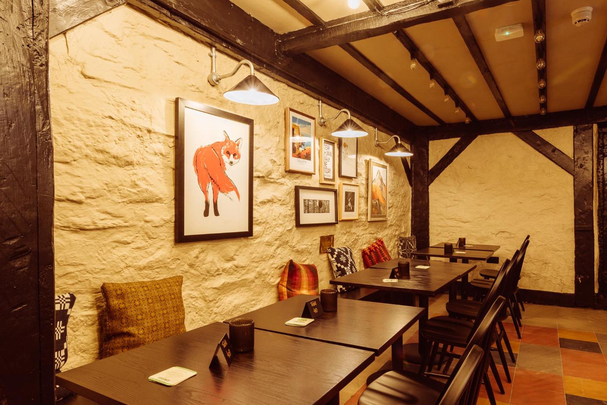 Tyn-y-Coed Inn