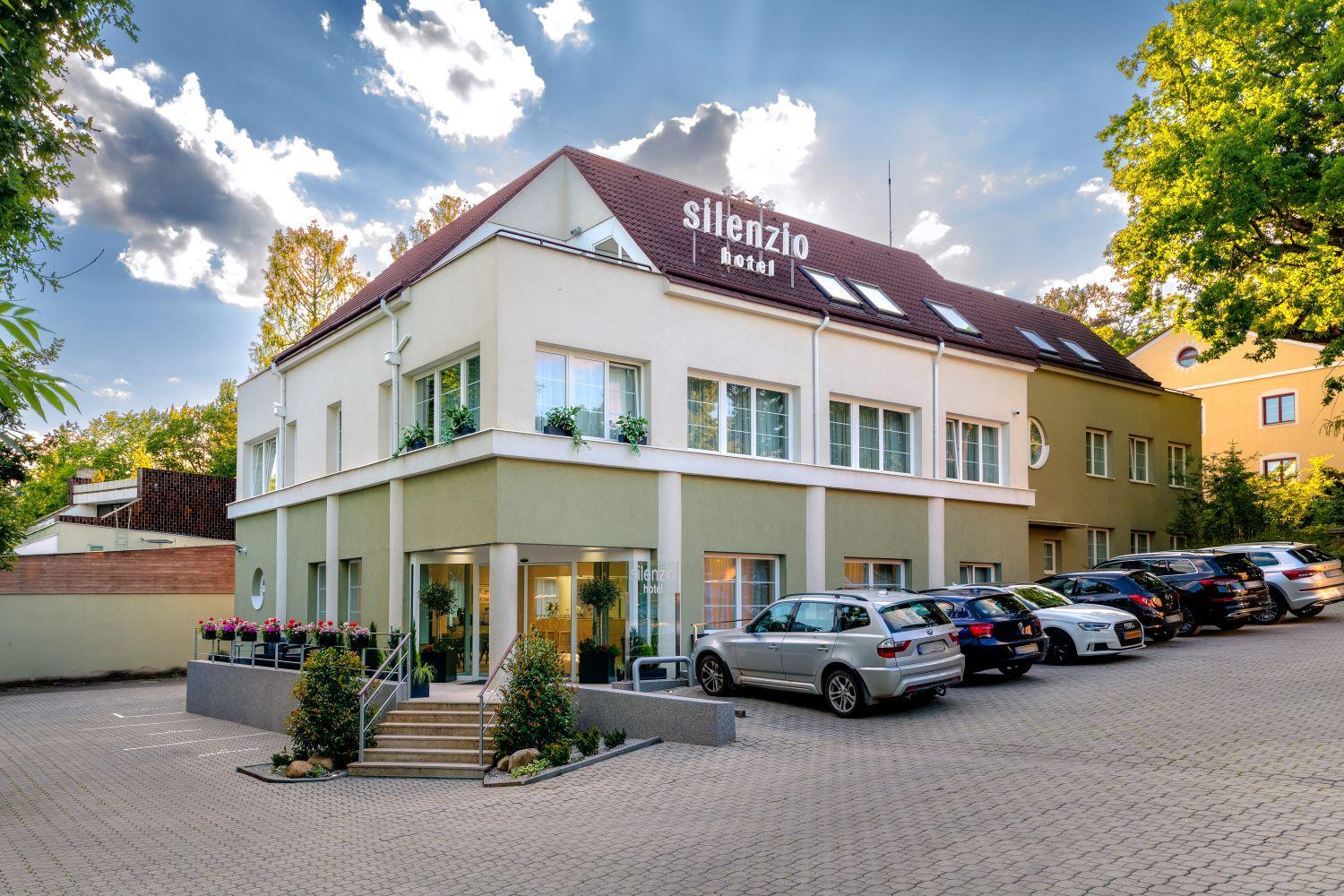 Hotel Silenzio