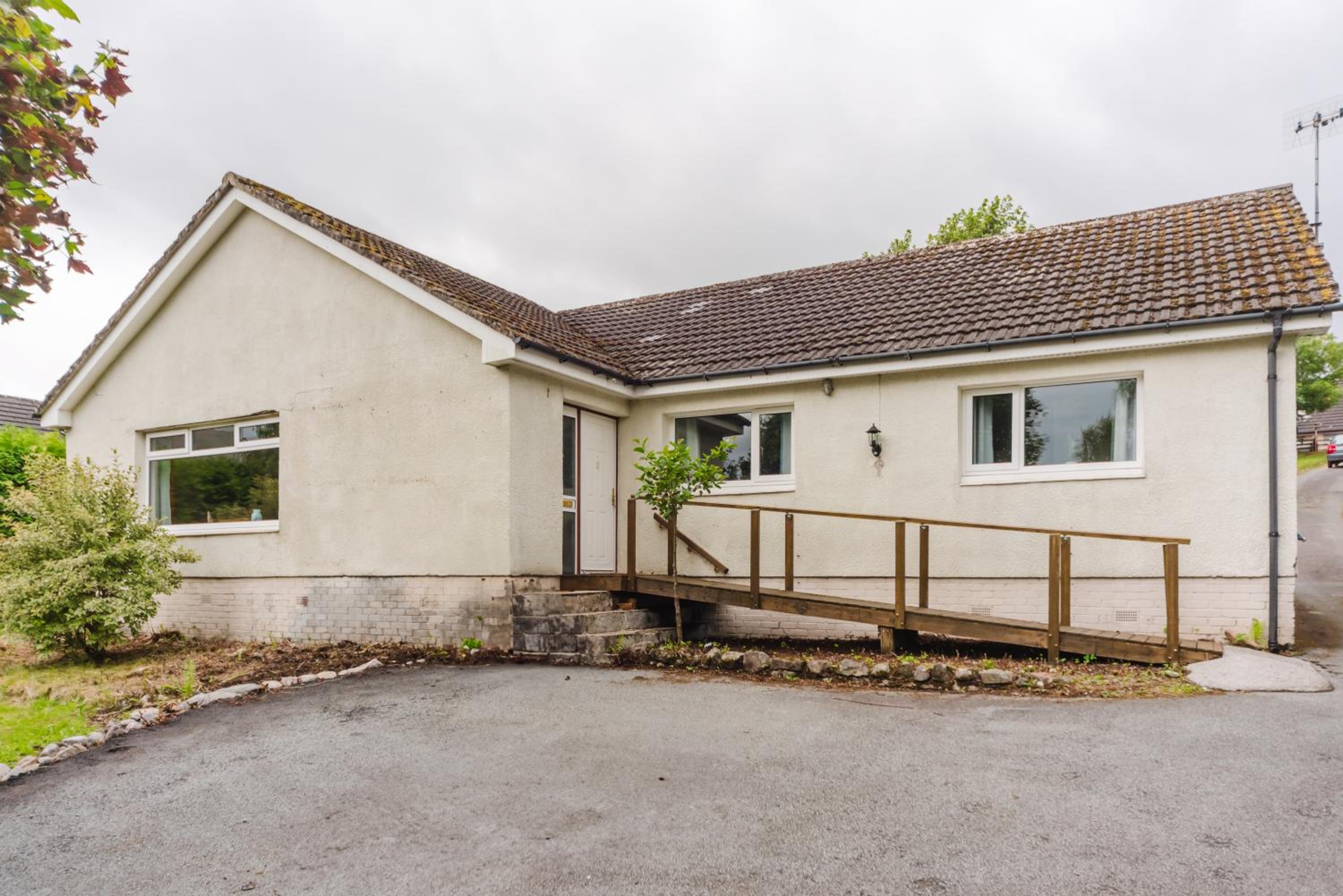 Old Kyle Farm - Stunning Views - 2 mins from Skye Bridge