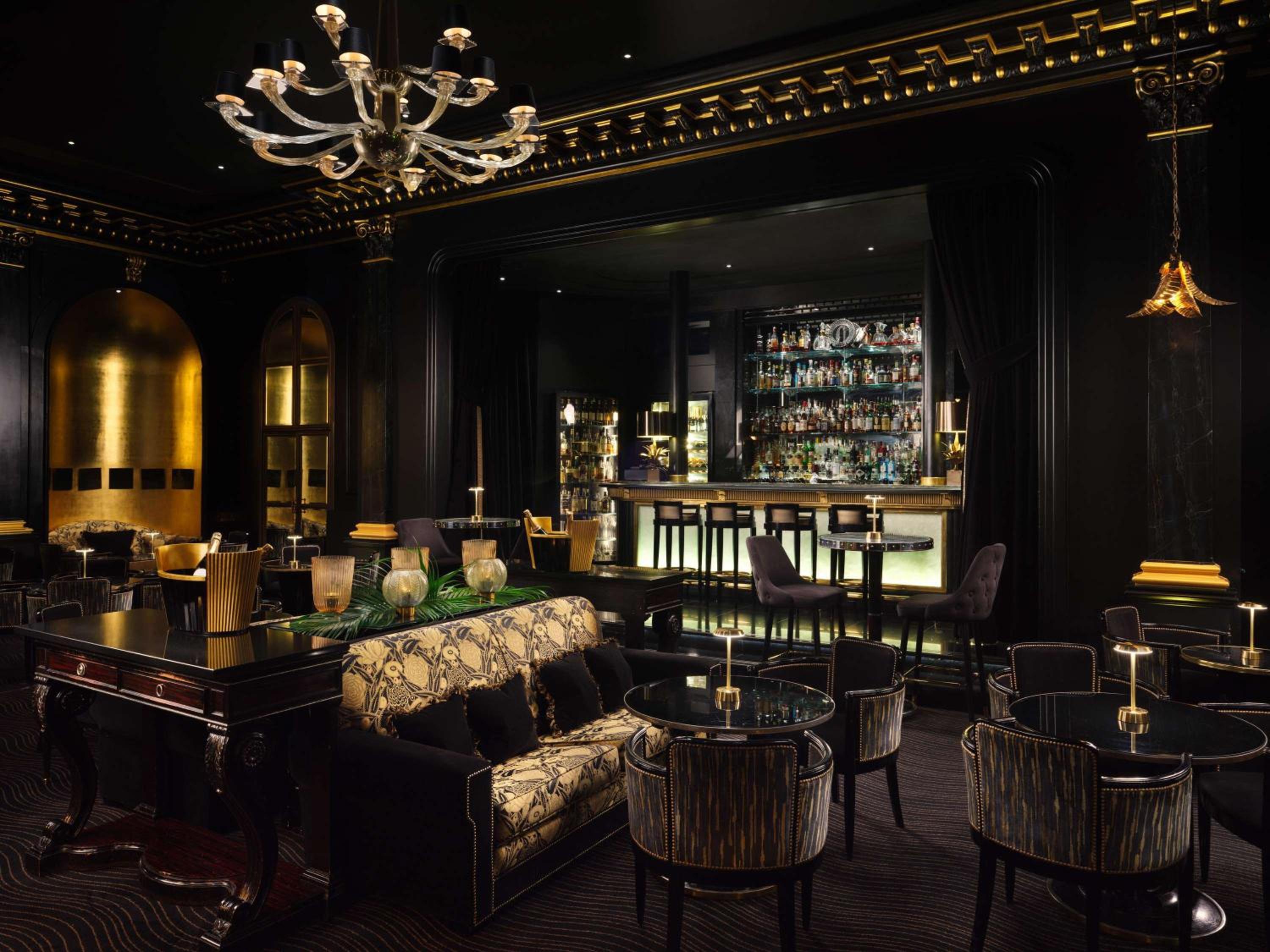 bar