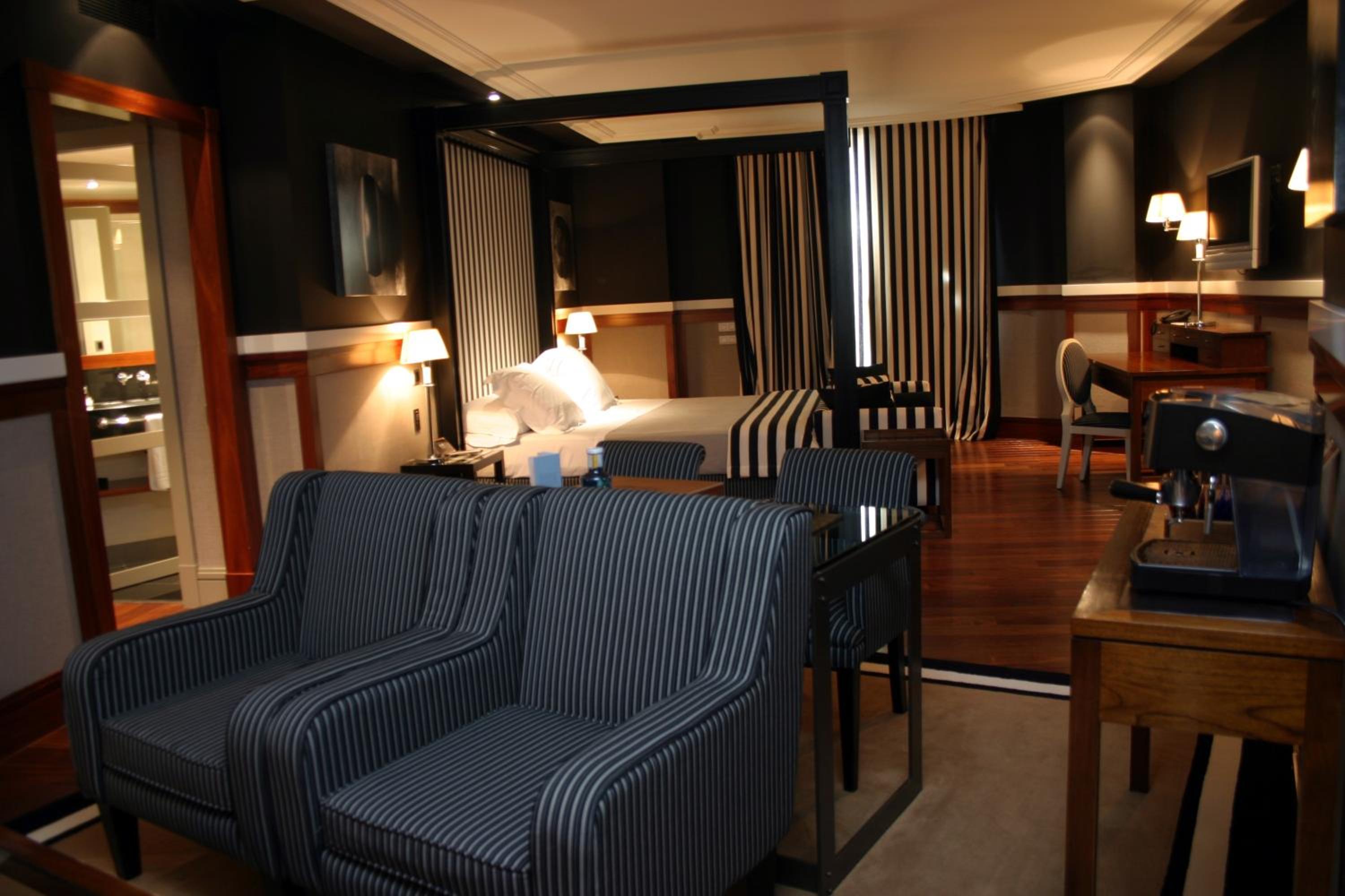 Hotel 1898