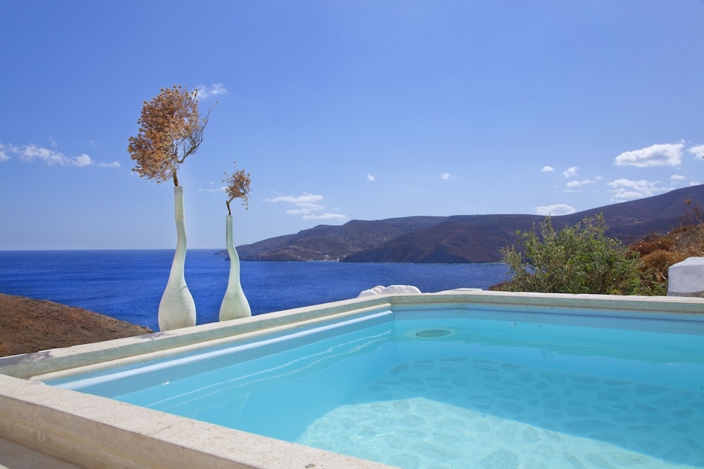 Tholaria Boutique Hotel