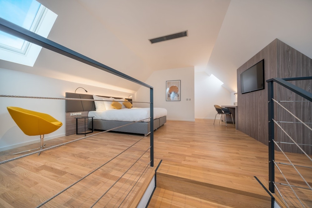 Hotel CUBE Prague