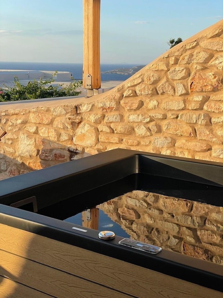 Mythic Paros