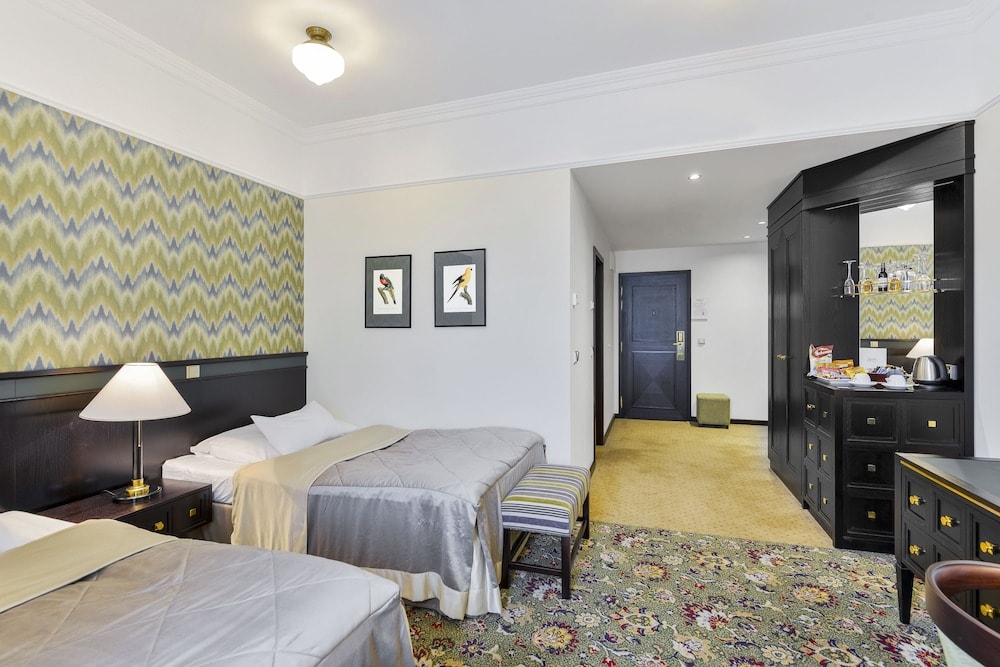 Hotel Savoy
