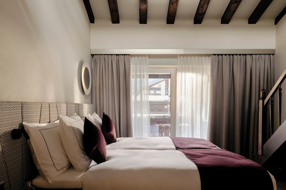 SCHLOSS Zermatt - CBD & Adaptogenic Spa and Sport Hotel