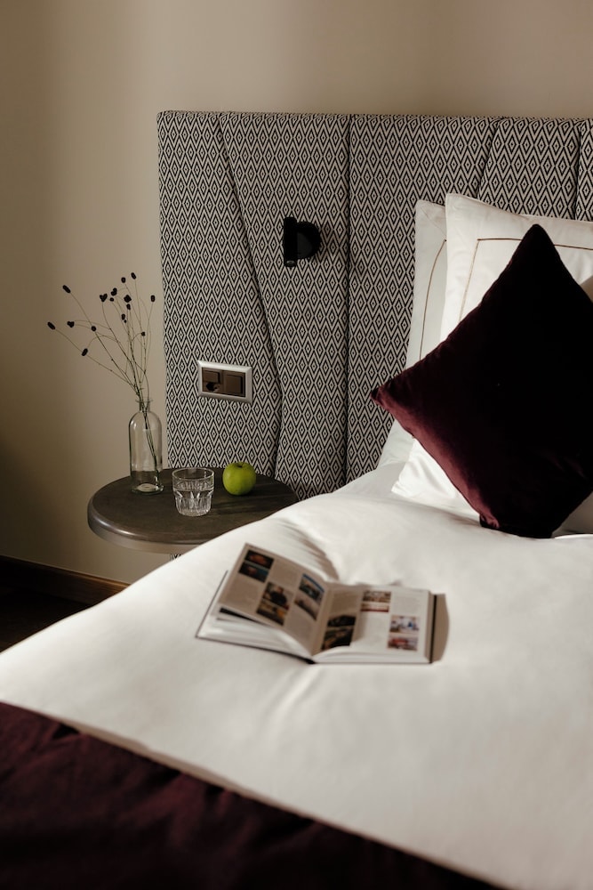 SCHLOSS Zermatt - CBD & Adaptogenic Spa and Sport Hotel