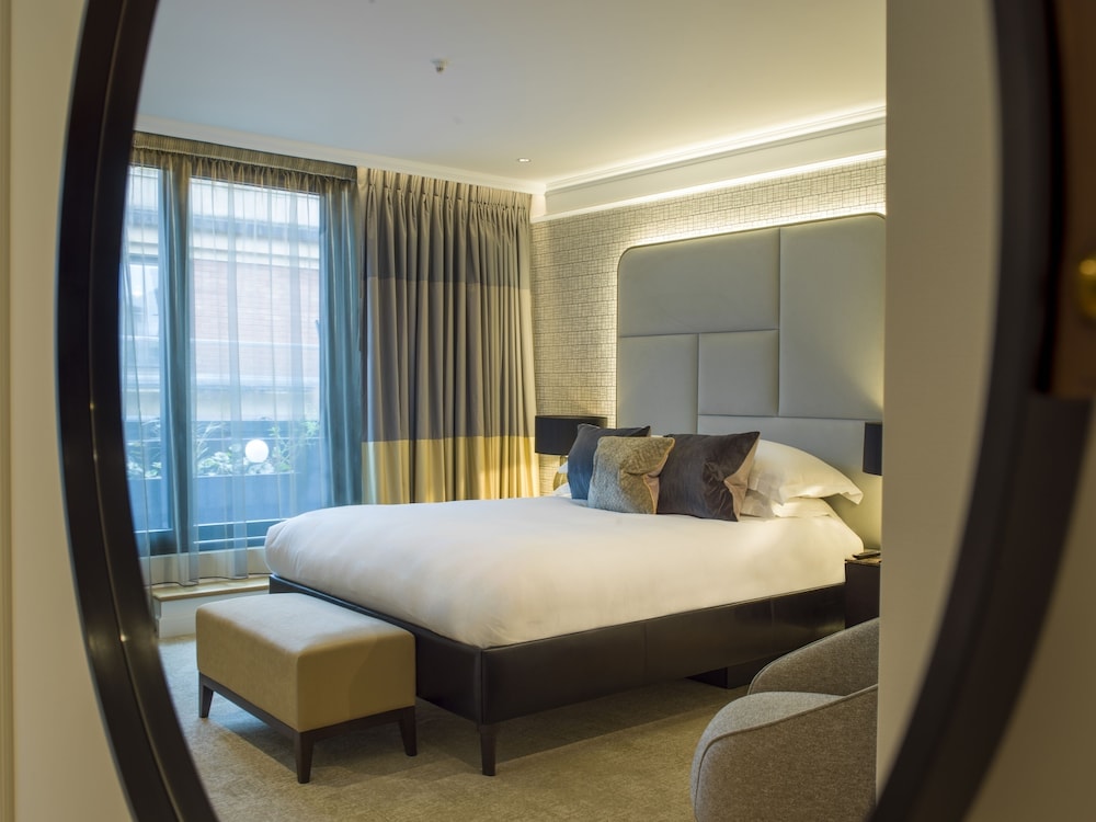 The Guardsman Hotel and Residences
