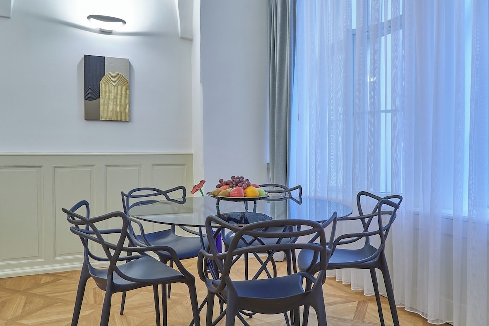 Hotel U Tri Pstrosu
