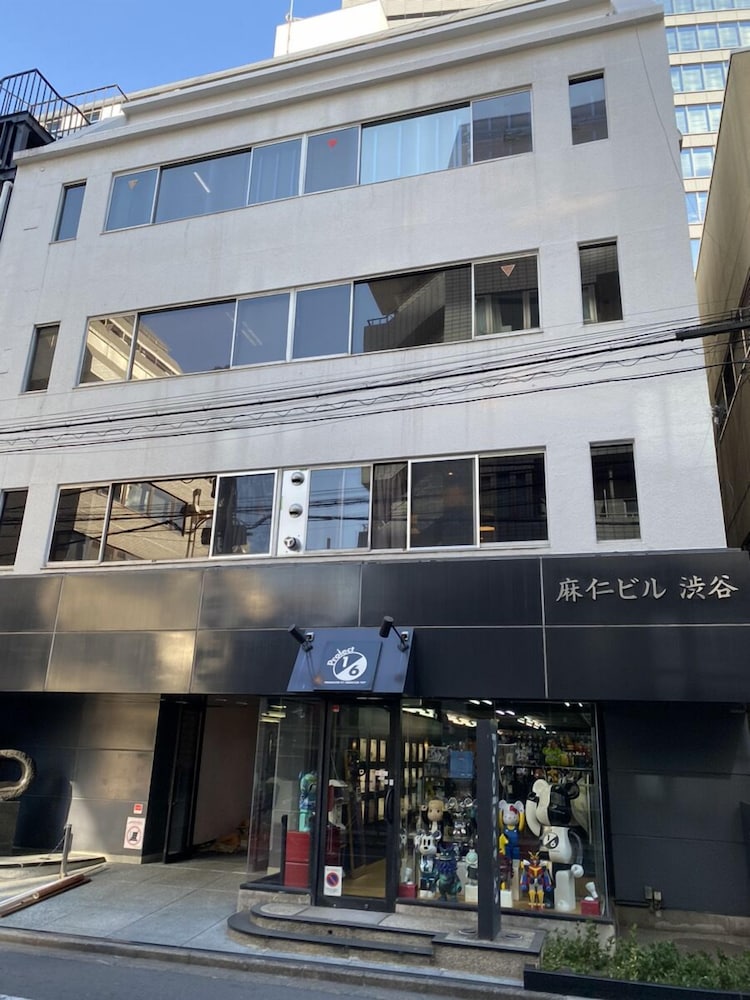 illi Mani Shibuya